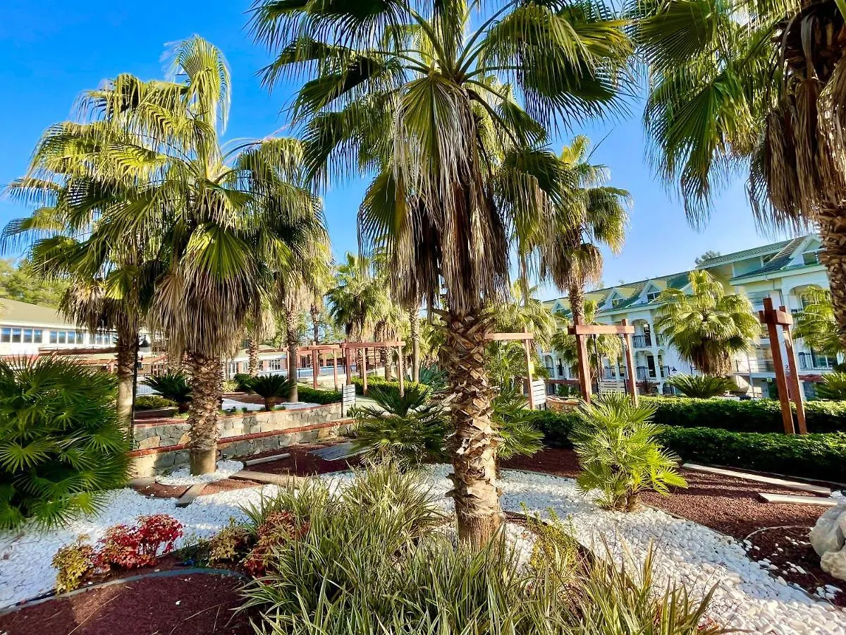 Отель Green Forest Holiday Village Олудениз